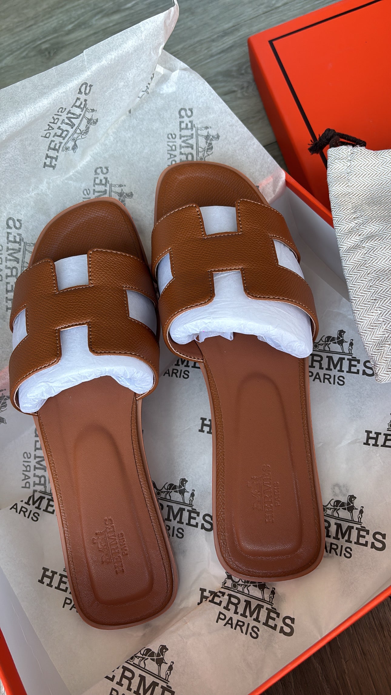 Brown H Slidders size 5 with box