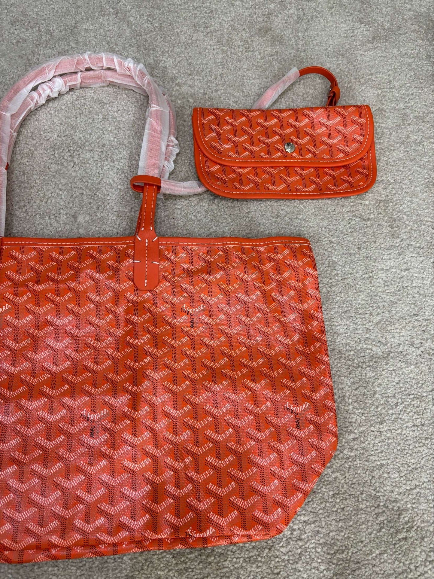 Orange g shoulder bag styled by lr