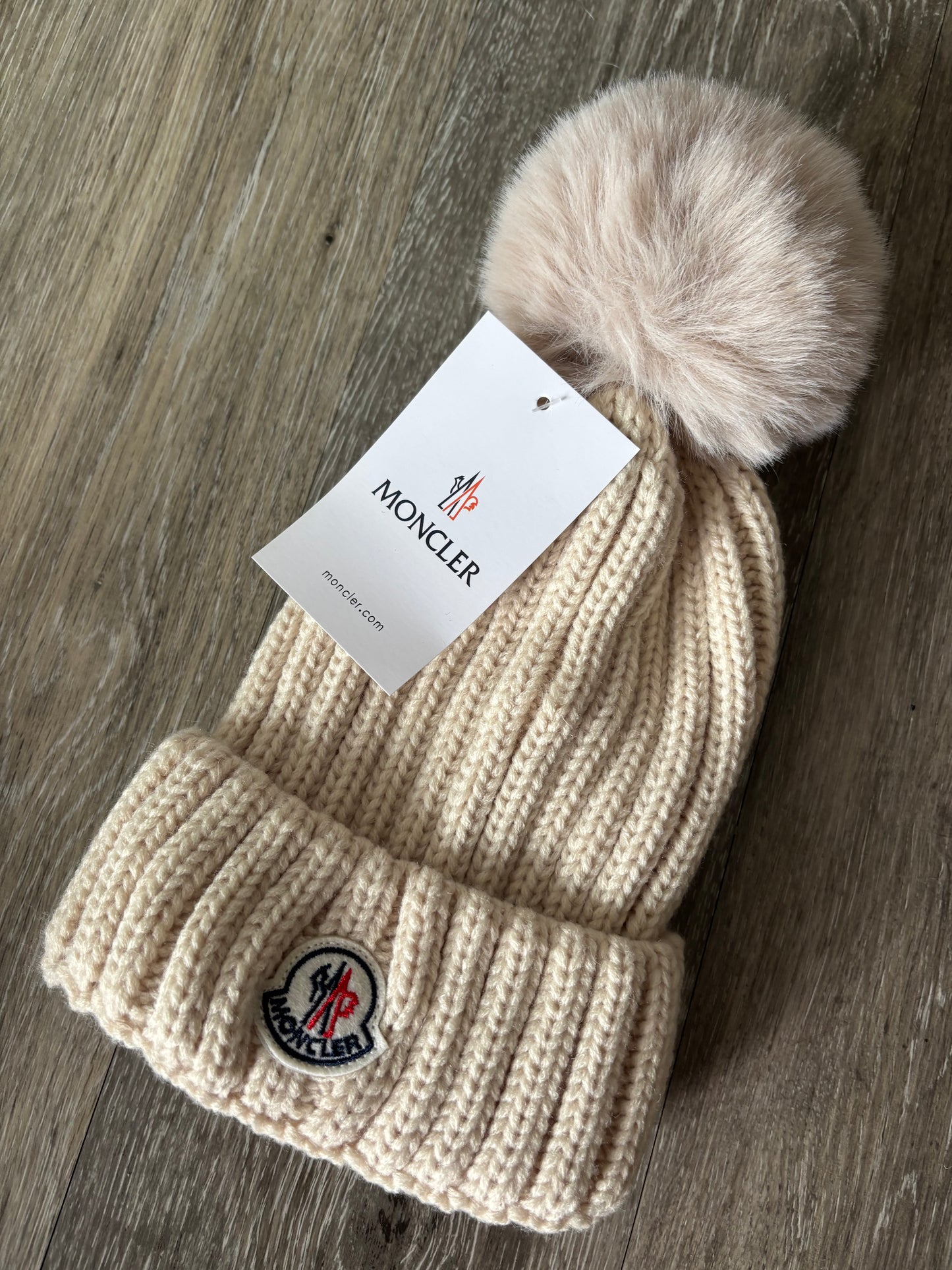 Cream m hat with Pom Pom