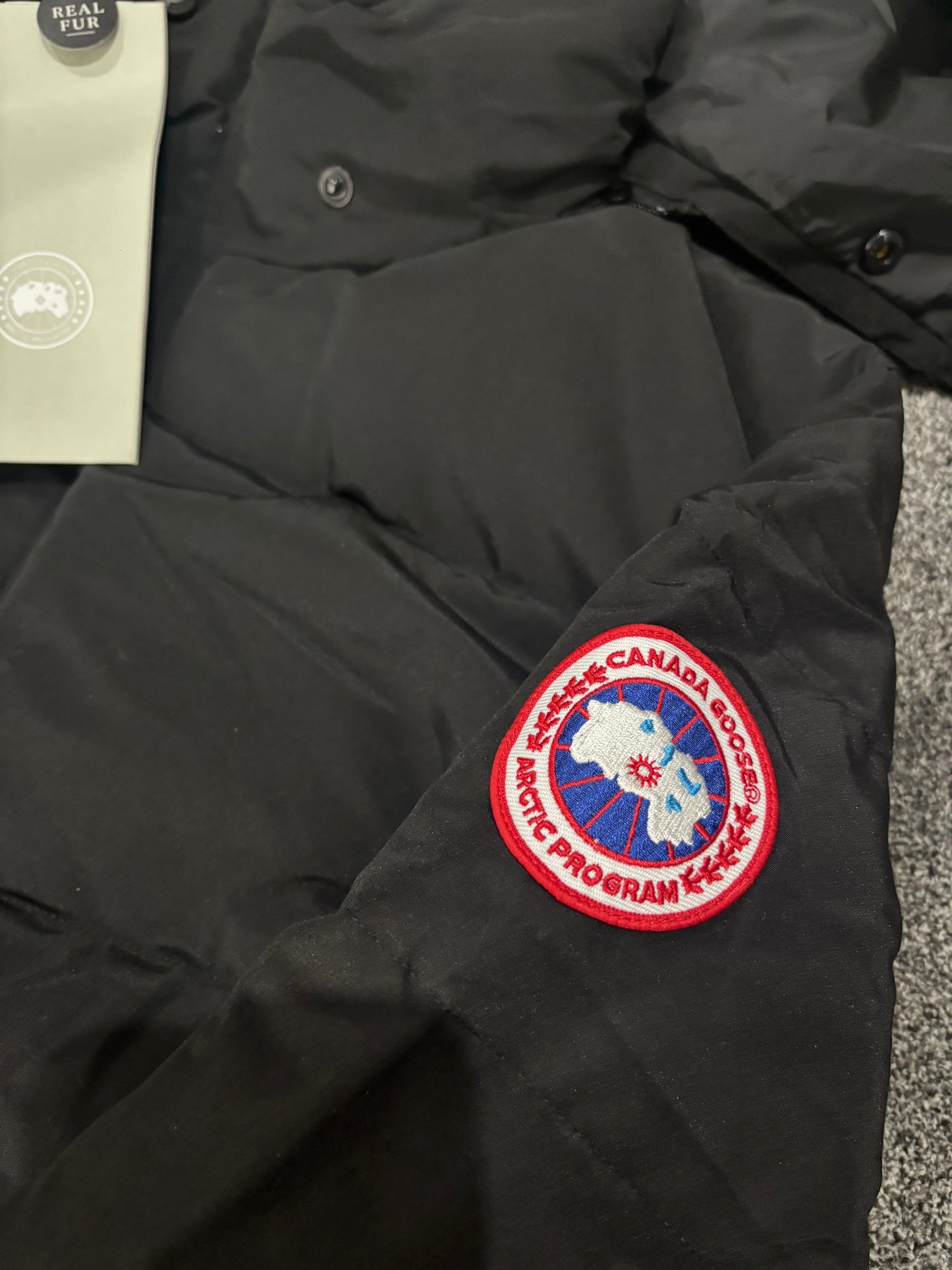 Black Canada mens coats size Medium - AG