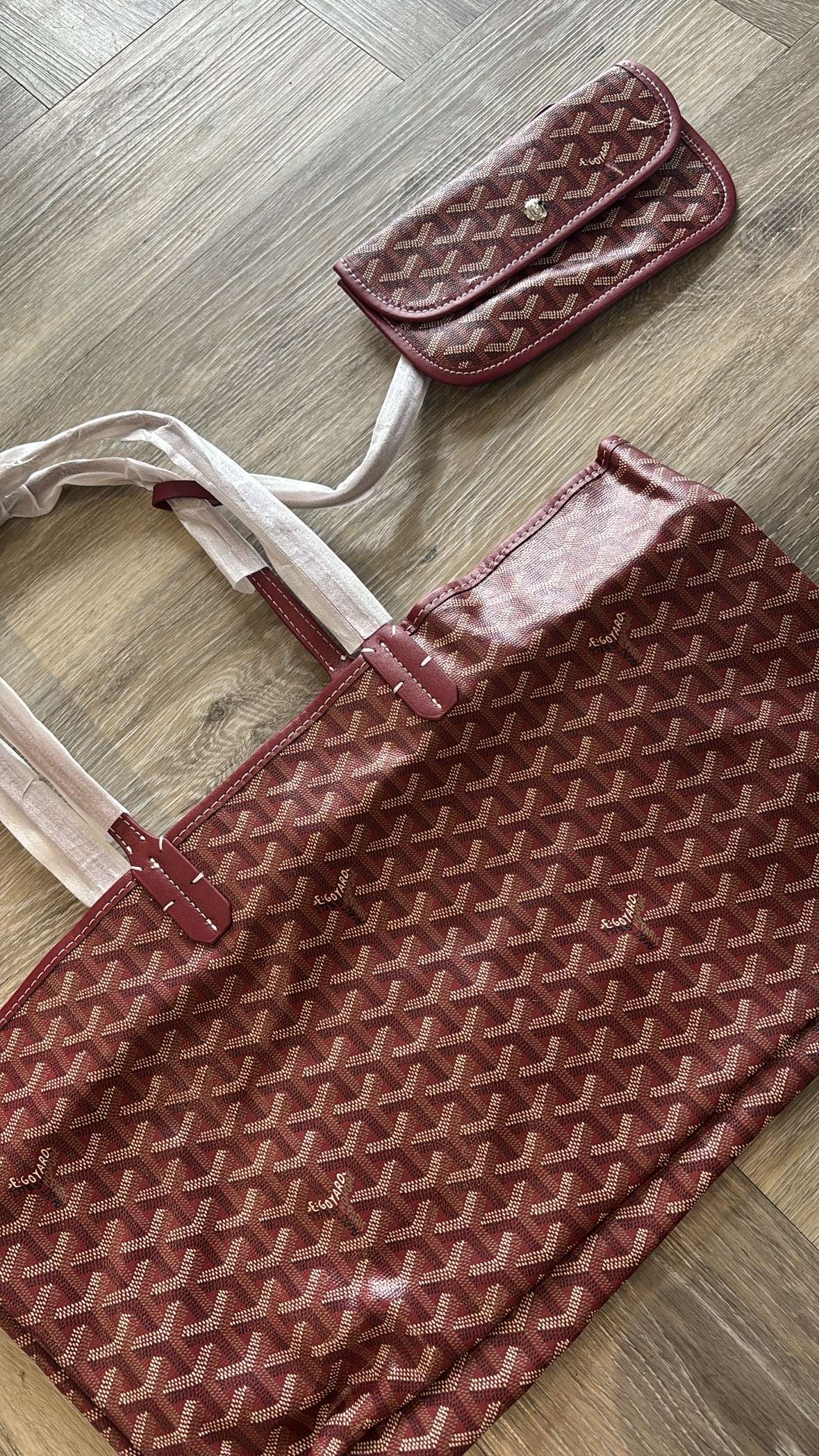 Burgundy g shoulder bag styled by lr