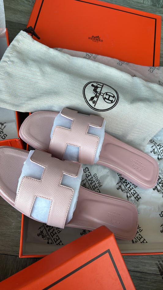 Baby pink H Slidders size 5 with box