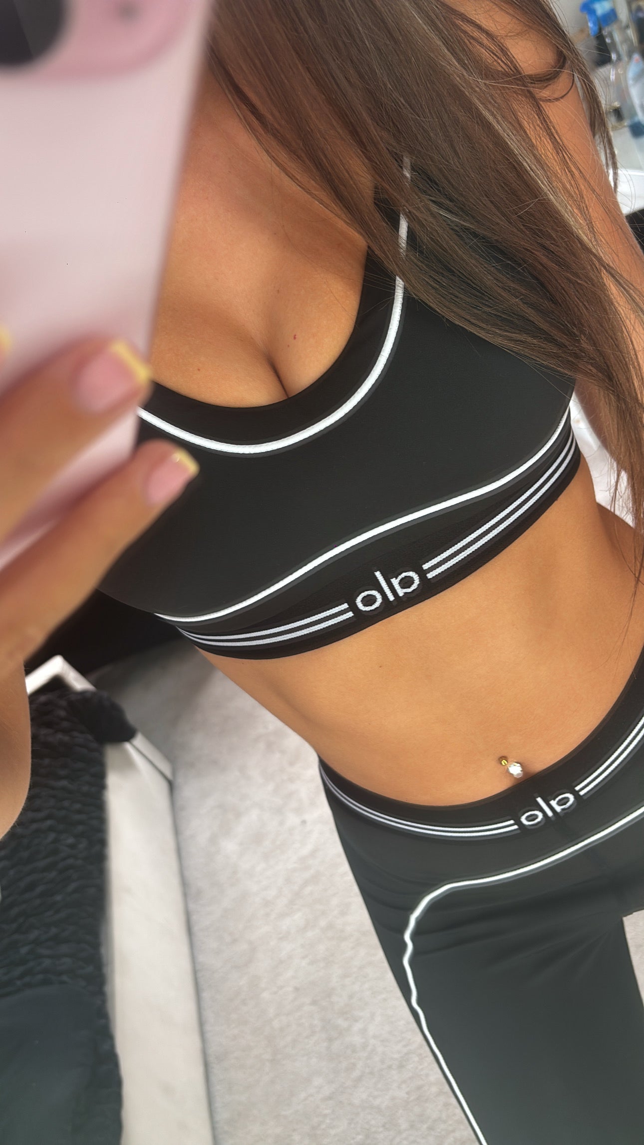 Black alo gym set top and leggings