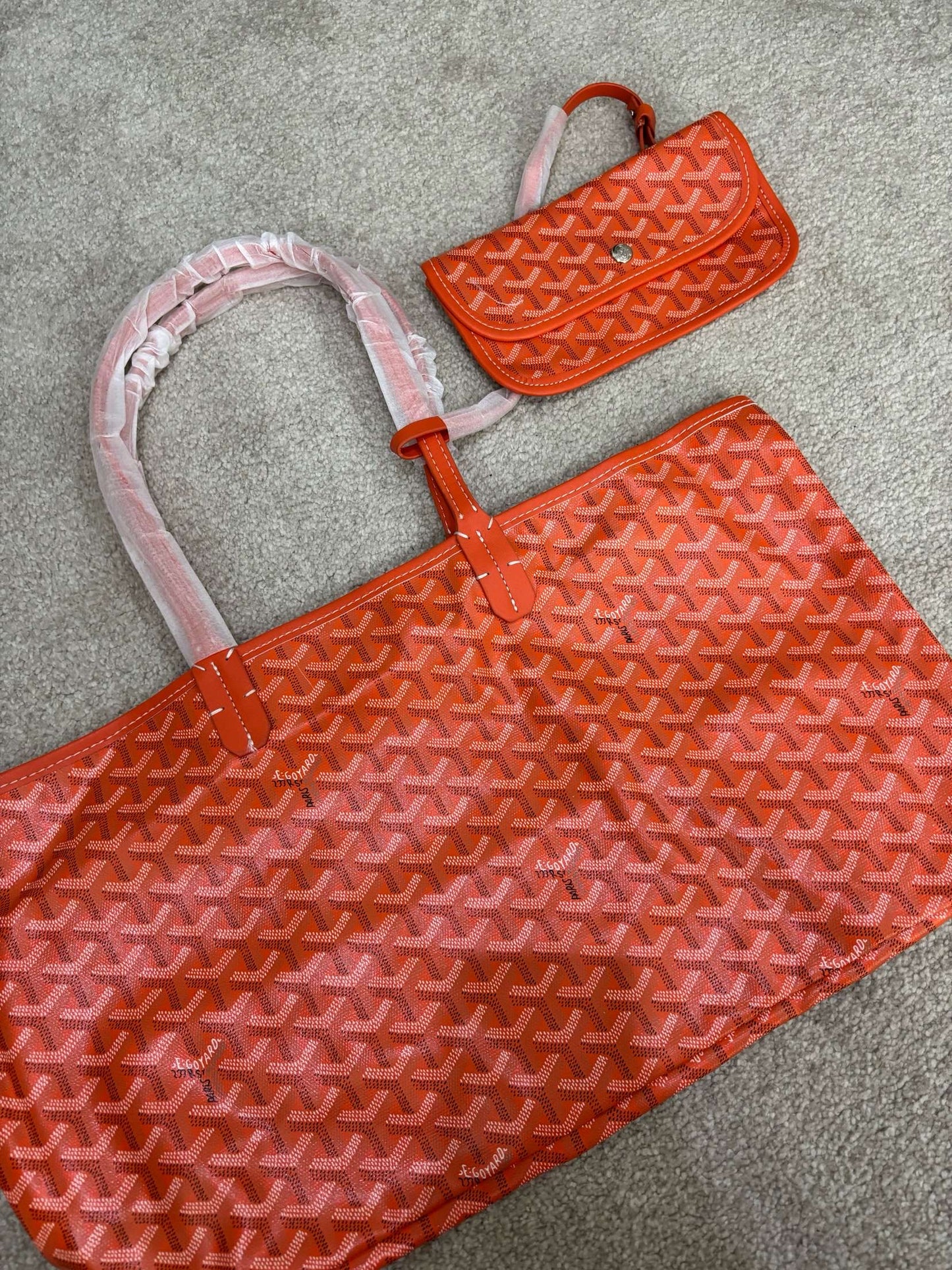 Orange g shoulder bag styled by lr