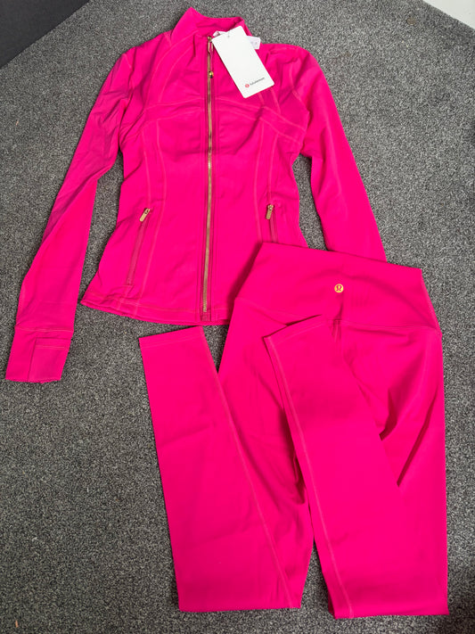 Hot pink & gold Lululemon gym set￼