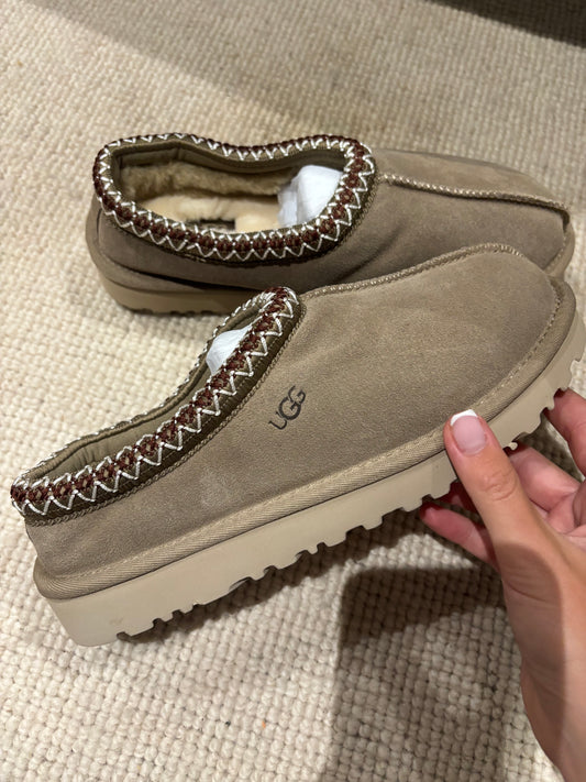 Dark beige slippers size 6