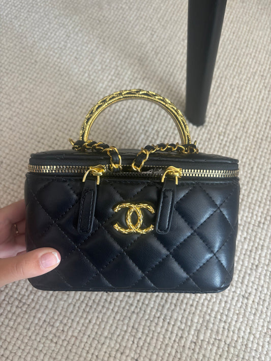Black cc box bag with long strap