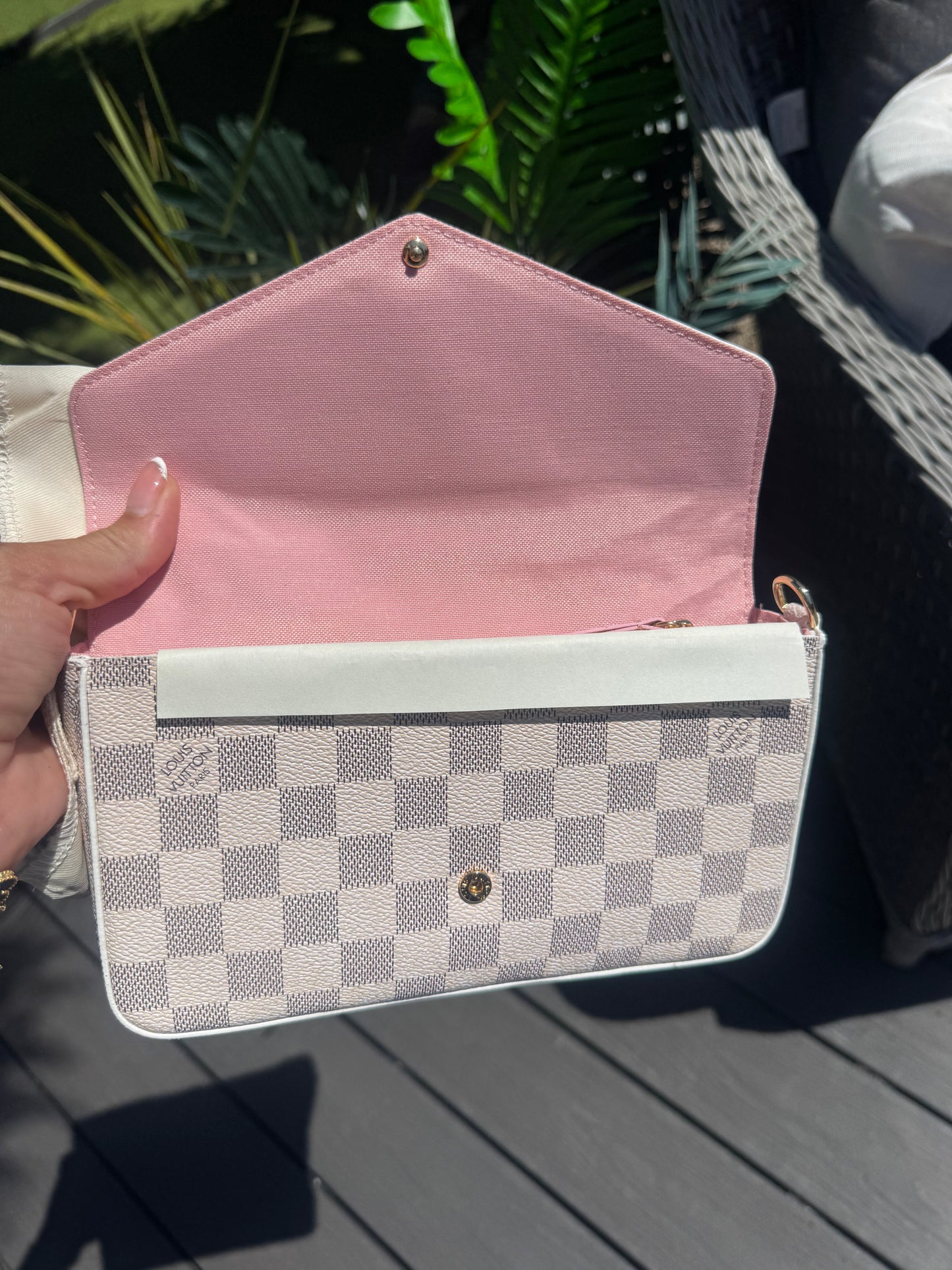 White and Pink Grid Bag - AG
