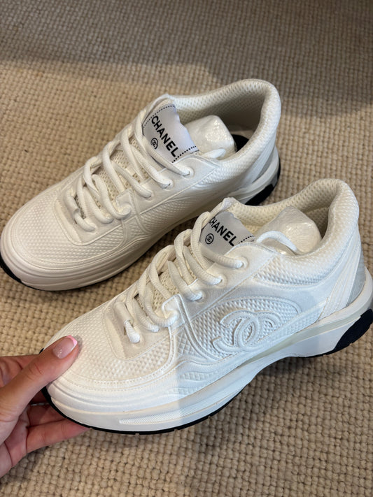 White cc trainers size 5uk