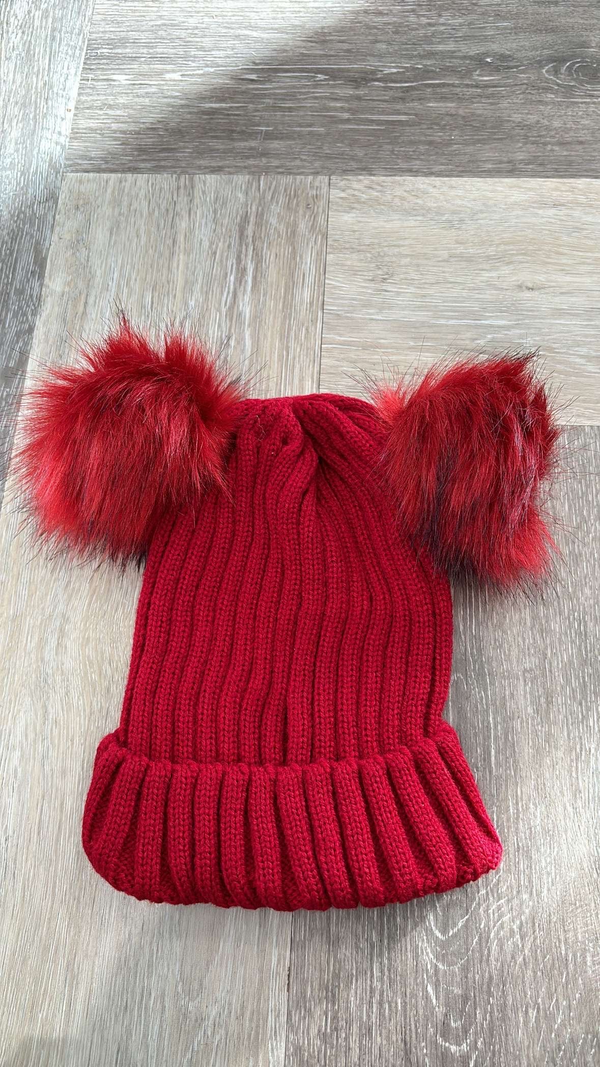 Red hat with fur adults