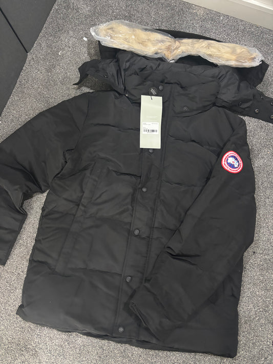 Black Canada mens coats size Medium - AG