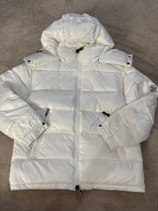 White m coat size small