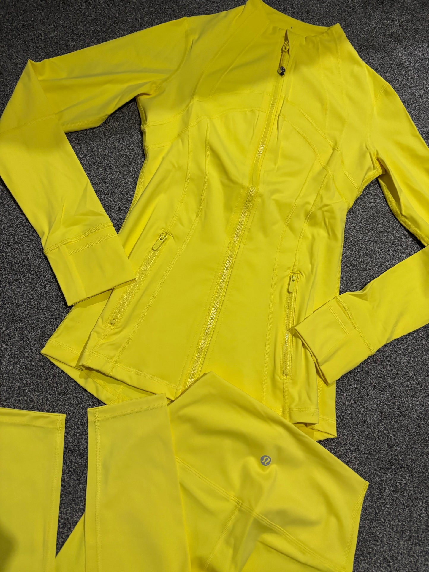 Yellow lululemon gym set